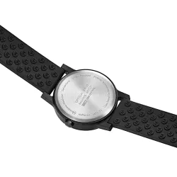 MONDAINE Essence 32 Bahnhofsuhr schwarz/weiss