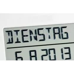 TFA LCD Funk Tisch-Wanduhr mit ausgeschriebenem Wochentag