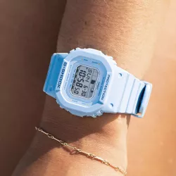 G-SHOCK Classic Digitaluhr medium hellblau