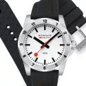 MONDAINE Numeri 42 Bahnhofsuhr weiss