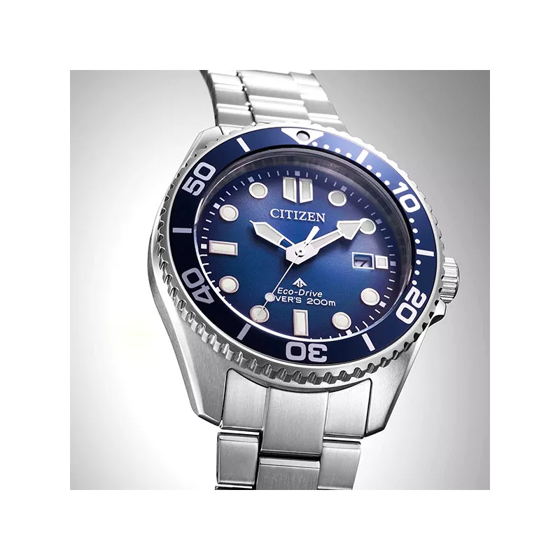 CITIZEN Promaster Eco-Drive Diver Solar Taucheruhr Titan blau