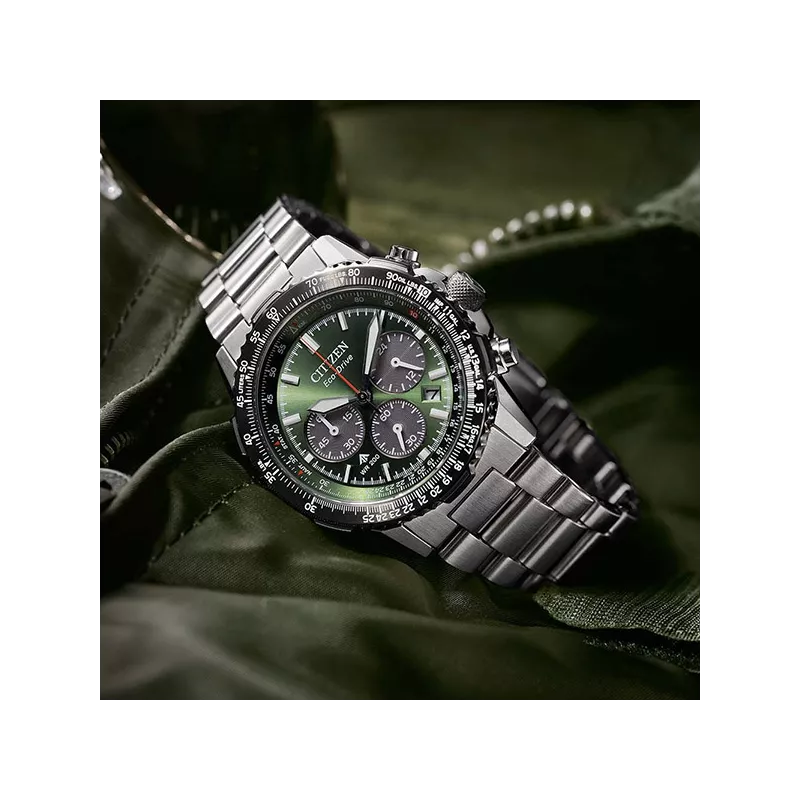 CITIZEN Promaster Sky Pilot Chrono Eco-Drive Solaruhr Stahl grün