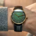 STERNGLAS Naos 38 Solaruhr grün vergoldet Bridle schwarz