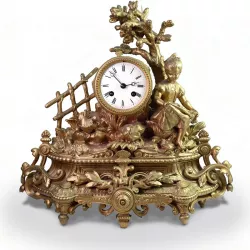 ANTIK mechanische Empire Tischuhr mit Mädchen ca. 1830