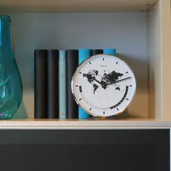 HERMLE Buffalo II Silent Quartz Tischuhr mit Weltzeitanzeige
